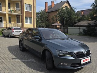 2017 Skoda Superb III, серый, 1700000 рублей, вид 2