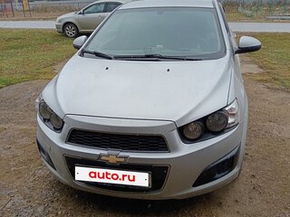 2012 Chevrolet Aveo II, серебристый, 800000 рублей, вид 1