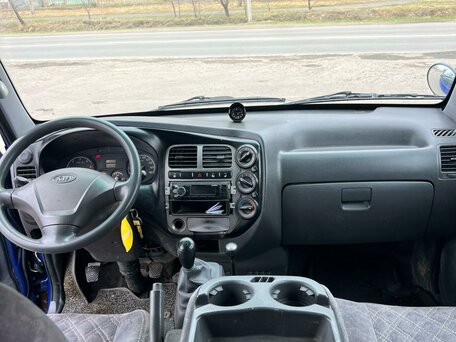 2011 Kia Bongo, синий, 1150000 рублей, вид 4