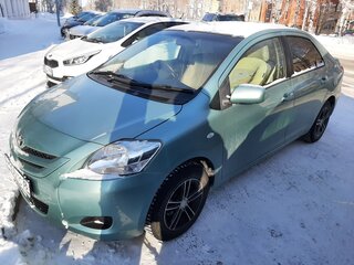 2005 Toyota Belta I, зелёный, 640000 рублей, вид 3