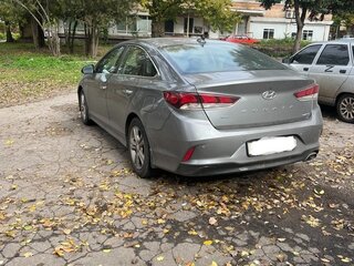 2018 Hyundai Sonata VII (LF) Рестайлинг, серый, 1750000 рублей, вид 4