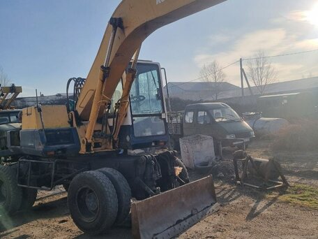 1997 Komatsu PW160, золотистый, 2099000 рублей, вид 1