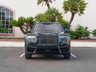 2025 Rolls-Royce Cullinan I Рестайлинг (Series II), чёрный, 51806456 рублей, вид 1