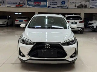 2023 Toyota Yaris XP150 XP150 Рестайлинг 2, белый, 1170000 рублей, вид 2