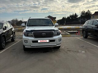 2014 Toyota Land Cruiser 200 Series Рестайлинг 1, белый, 5800000 рублей, вид 2