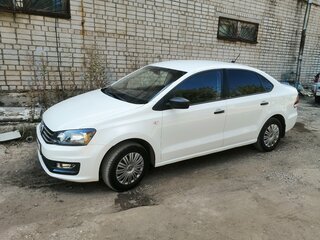 2020 Volkswagen Polo V Рестайлинг, белый, 1000000 рублей, вид 1