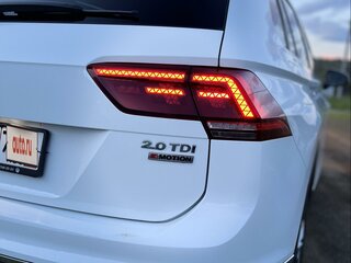 2017 Volkswagen Tiguan II, белый, 2288888 рублей, вид 4