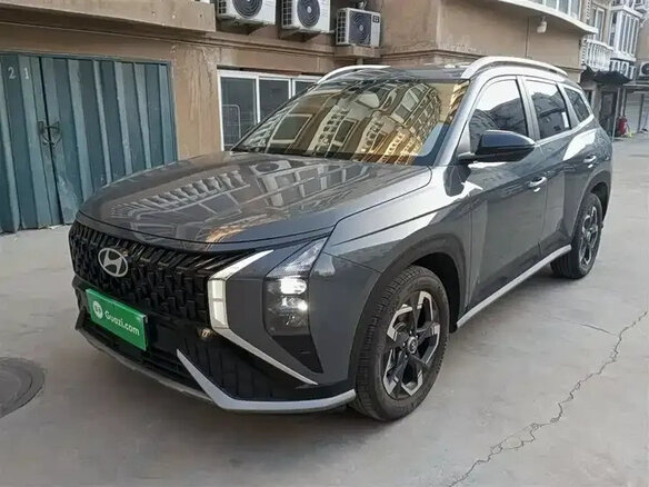 2023 Hyundai ix35 II Рестайлинг, серый - вид 2