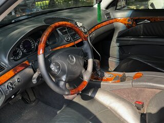 2003 Mercedes-Benz E-Класс 320 III (W211, S211), чёрный, 1000000 рублей, вид 5