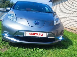 2013 Nissan Leaf (EM57) I (ZE0/AZE0), серый, 899990 рублей, вид 3