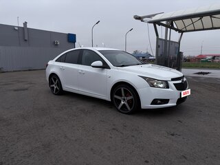 2010 Chevrolet Cruze I, белый, 850000 рублей, вид 3