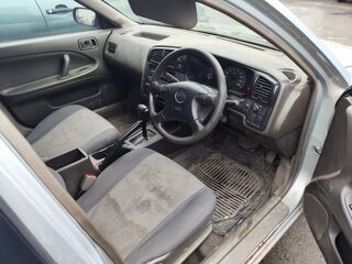 2000 Nissan Expert, серебристый, 180000 рублей, вид 3