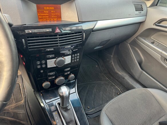 2012 Opel Astra H Рестайлинг, чёрный, 600000 рублей - вид 11