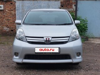 2011 Toyota ISis I Рестайлинг, серебристый, 1275000 рублей, вид 3