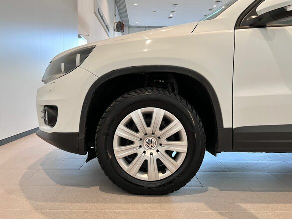 2014 Volkswagen Tiguan I Рестайлинг, белый, 1220000 рублей - вид 15