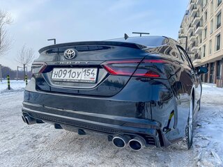 2019 Toyota Camry VIII (XV70), чёрный, 3500000 рублей, вид 3