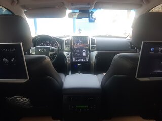 2014 Toyota Land Cruiser 200 Series Рестайлинг 1, чёрный, 4600000 рублей, вид 5