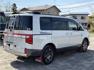 2023 Mitsubishi Delica D:5 I Рестайлинг, белый, 2327000 рублей, вид 4