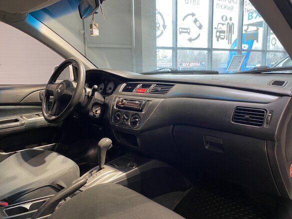 2006 Mitsubishi Lancer IX Рестайлинг, белый, 499999 рублей - вид 18