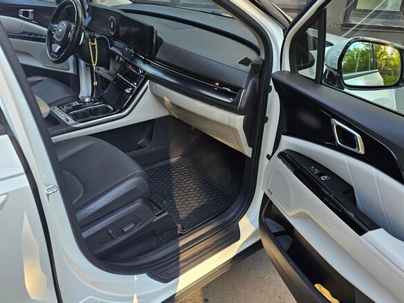 2021 Kia Carnival IV, белый, 4500000 рублей - вид 5