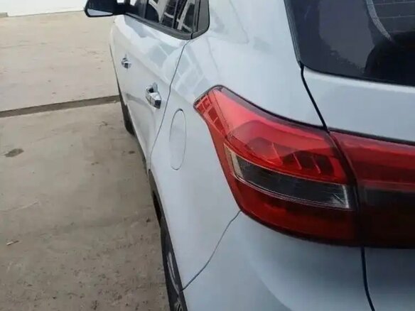 2017 Hyundai Creta I, белый, 1880000 рублей - вид 3