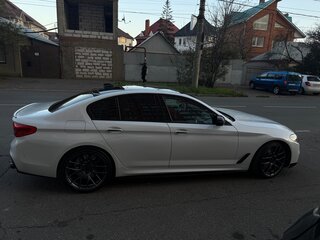 2018 BMW 5 серии 530i xDrive VII (G30/G31/G38), белый, 3200000 рублей, вид 4