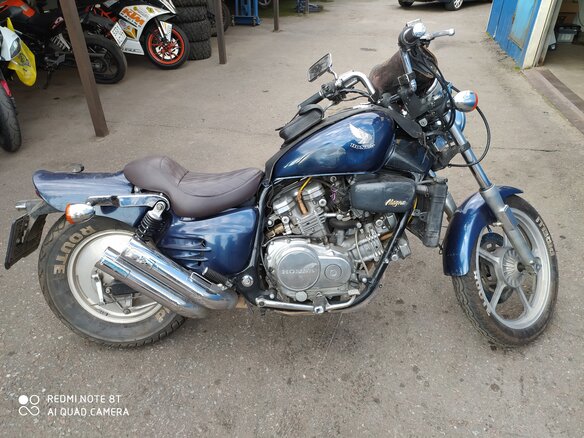 1988 Honda VF 750, синий - вид 4