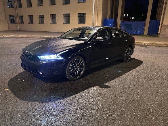 2024 Kia K5 III, чёрный, 3650000 рублей