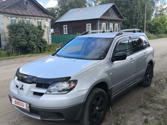 2002 Mitsubishi Outlander I, серебристый, 560000 рублей - вид 1
