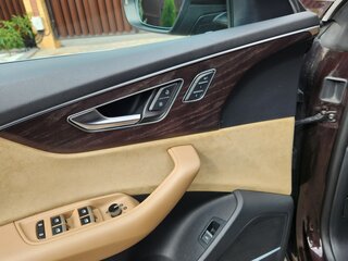 2020 Audi Q8 45 TDI I (4M), коричневый, 6700000 рублей, вид 5