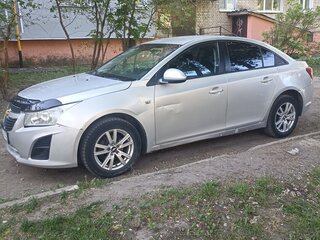 2013 Chevrolet Cruze I Рестайлинг, серебристый, 750000 рублей, вид 2