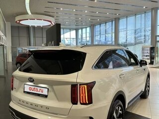 2021 Kia Sorento IV, белый, 5000000 рублей, вид 4