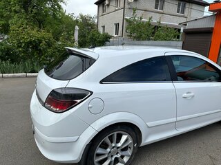 2008 Opel Astra GTC H Рестайлинг, белый, 700000 рублей, вид 5