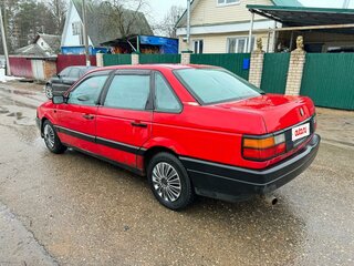 1989 Volkswagen Passat B3, красный, 105000 рублей, вид 4