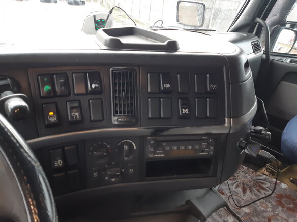 2005 Volvo FH, серебристый, 3100000 рублей - вид 5
