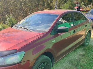 2013 Volkswagen Polo V, красный, 570000 рублей, вид 4