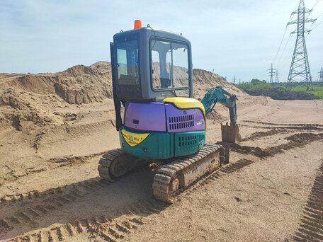 2004 Komatsu PC20, зелёный, 1900000 рублей, вид 4