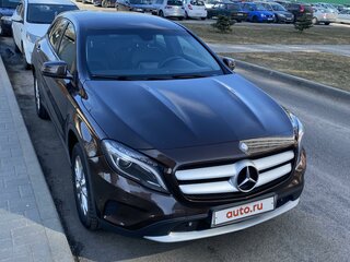 2014 Mercedes-Benz GLA 250 I (X156), коричневый, 1900000 рублей, вид 3