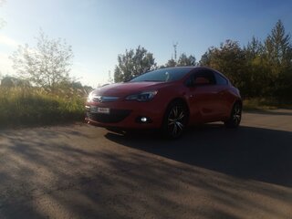 2012 Opel Astra GTC J Рестайлинг, красный, 860000 рублей, вид 3
