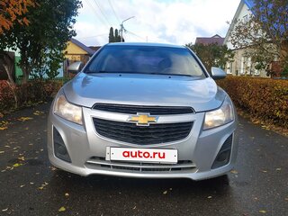 2013 Chevrolet Cruze I Рестайлинг, серебристый, 600000 рублей, вид 2