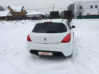 2012 Peugeot 308 I Рестайлинг, белый, 635000 рублей, вид 4