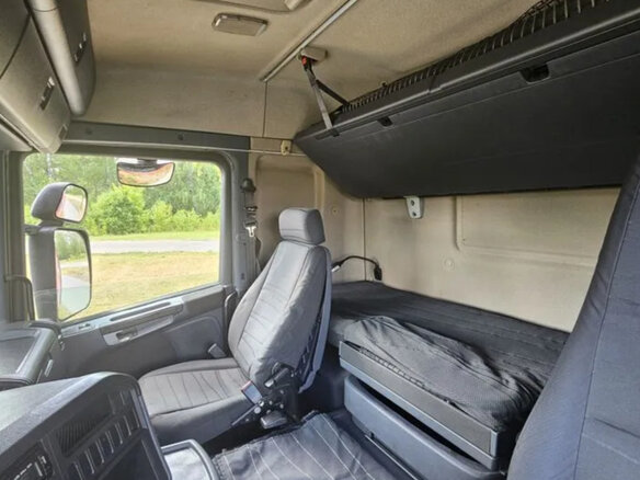 2011 Scania G-series, пурпурный, 2700000 рублей - вид 7