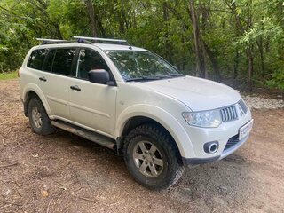 2011 Mitsubishi Pajero Sport II, белый, 1700000 рублей, вид 3