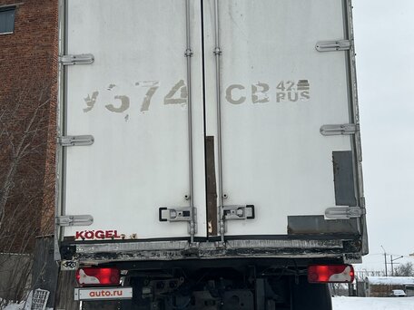 2000 Mercedes-Benz Actros, белый, 1500000 рублей, вид 3