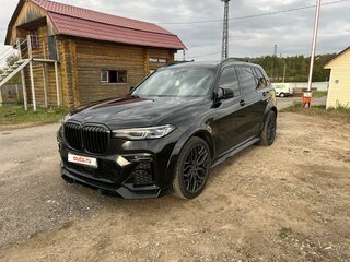 2021 BMW X7 40d I (G07), чёрный, 8100000 рублей, вид 2