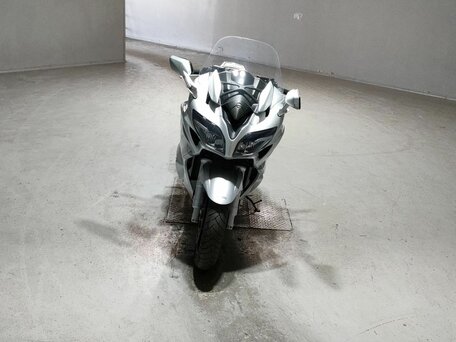 2018 Yamaha FJR1300, серебристый, 1235000 рублей, вид 3