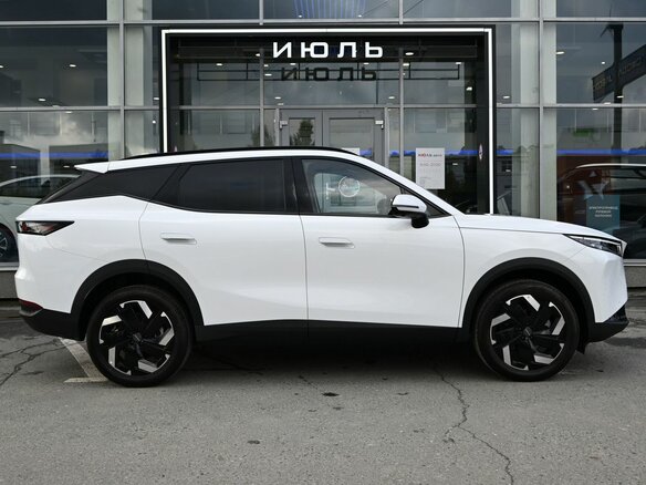 2026 Omoda C7, белый, 3298000 рублей - вид 3