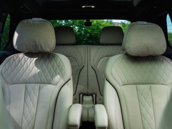 2019 BMW X7 30d I (G07), серый, 6999999 рублей - вид 15