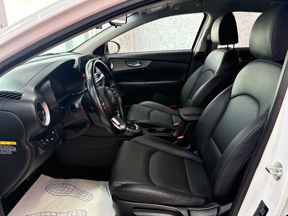 2020 Kia K3 II, белый, 1770000 рублей - вид 12
