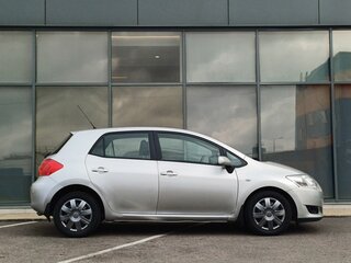 2007 Toyota Auris I, серебристый, 458000 рублей, вид 3